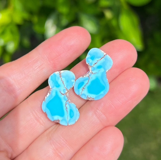 Display of lavender turquoise.