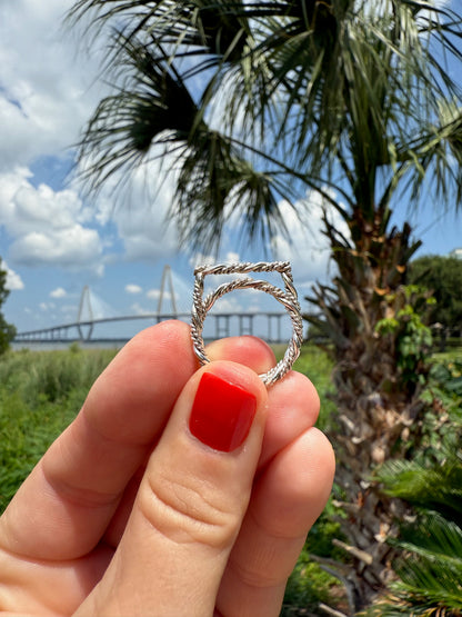 Display of modern offset ring
