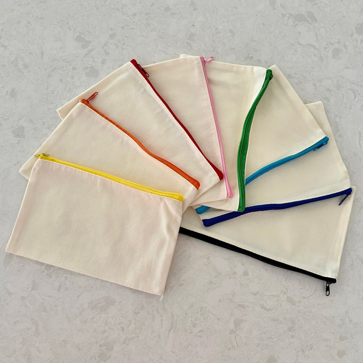 Canvas makeup pouch used for lock and key