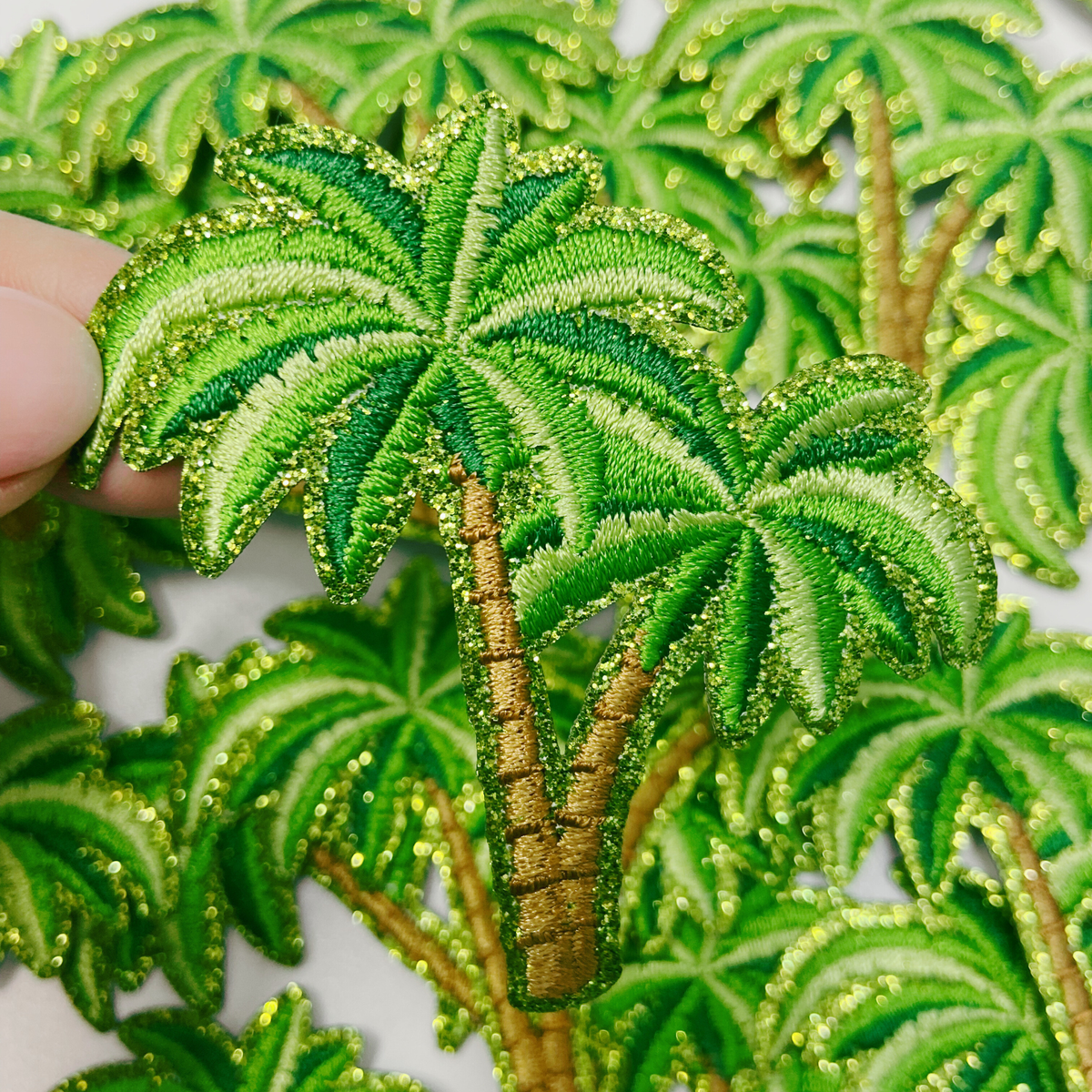 Glitter palm trees patch in green with sparkly accents, 2.5 inches