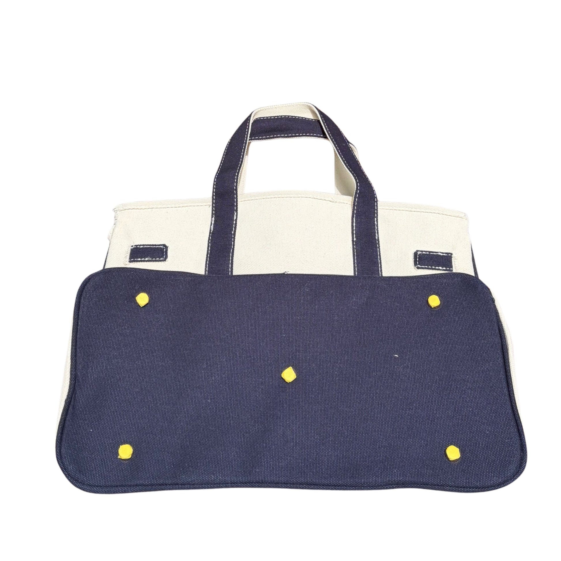 Navy blue Boatkin back