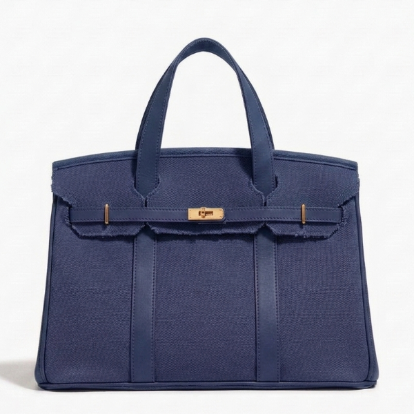 Solid navy Boatkin swatch.