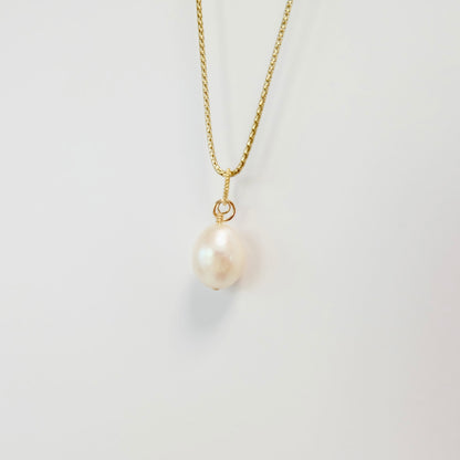 Teardrop pearl drop charm in 14K gold-filled wire
