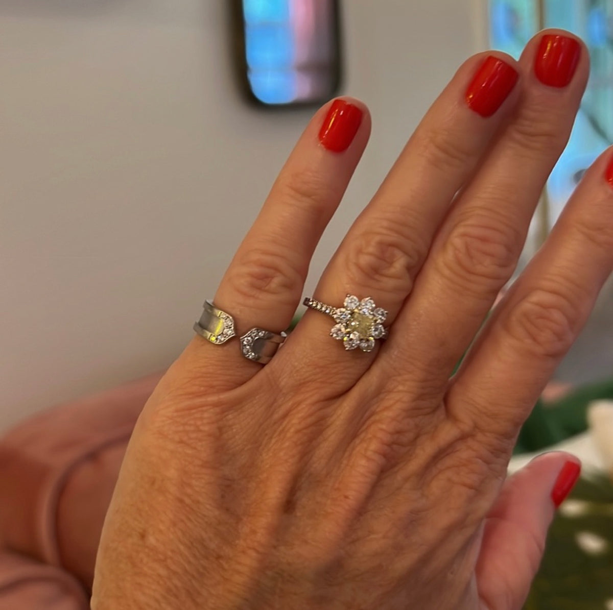 Vintage C de Cartier diamond ring, side view